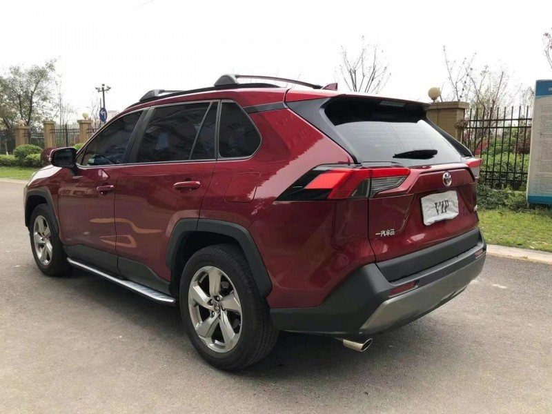 成都20年丰田RAV4荣放8