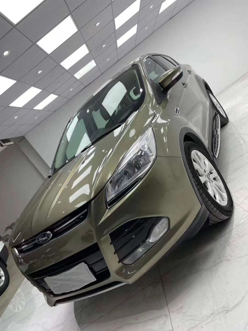 成都14年福特翼虎8