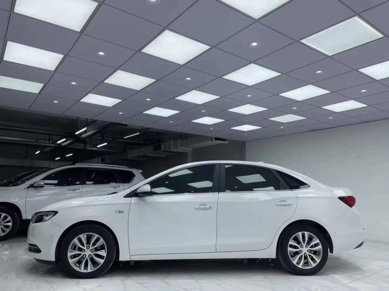 成都19年别克英朗GT7