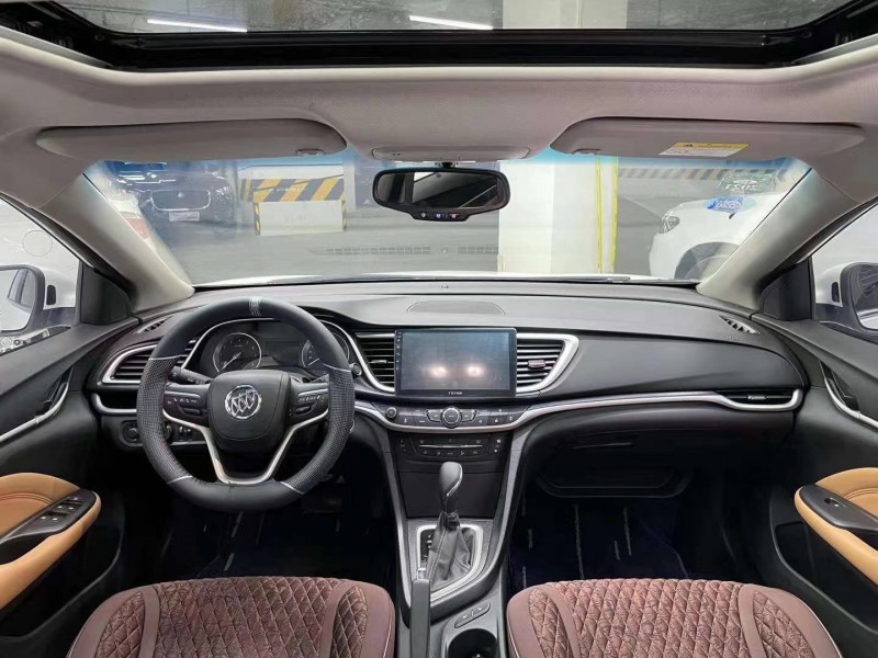 成都19年别克英朗GT4