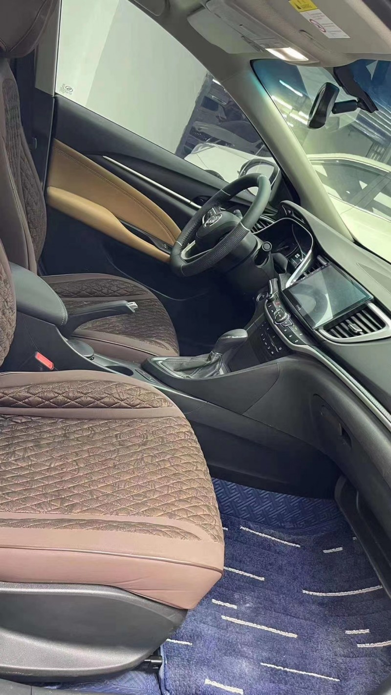 成都19年别克英朗GT3