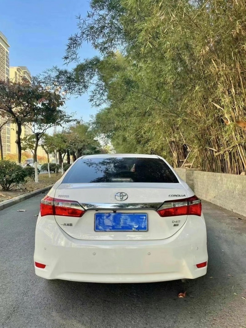 武汉18年丰田卡罗拉1
