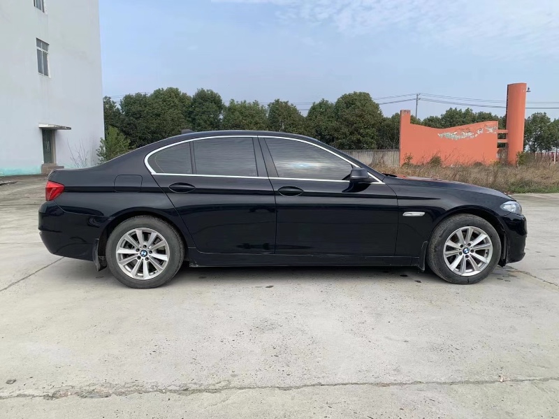 北京16年宝马5系5