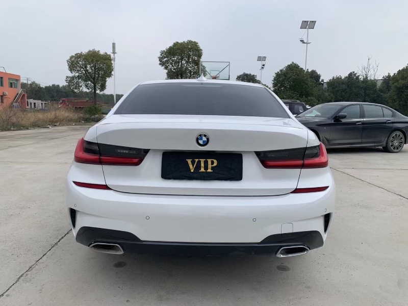 北京20年宝马3系8