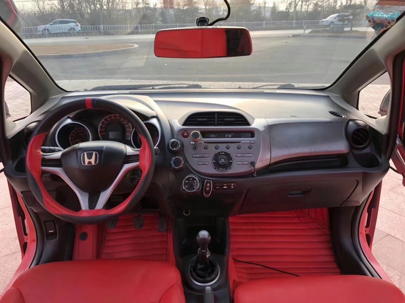 枣庄11年本田飞度5