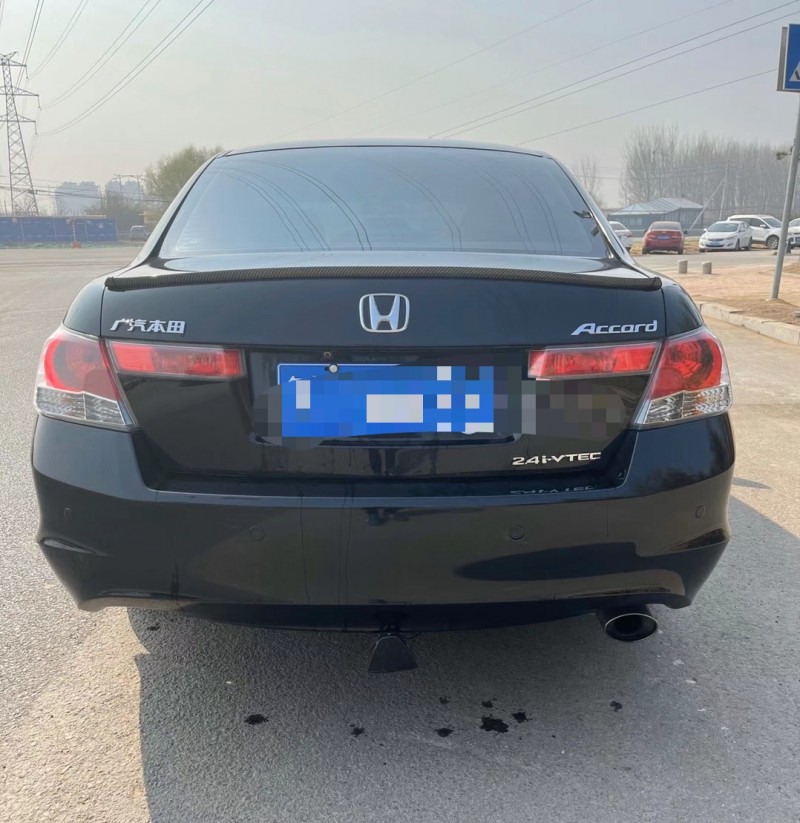 青岛10年本田雅阁9