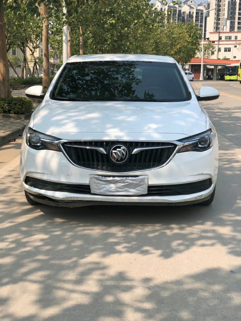 广州19年别克英朗9