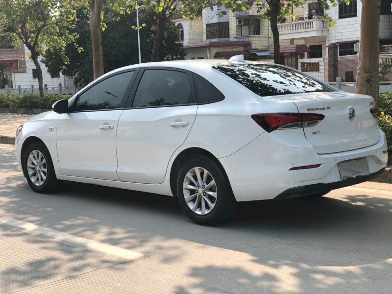 广州19年别克英朗6