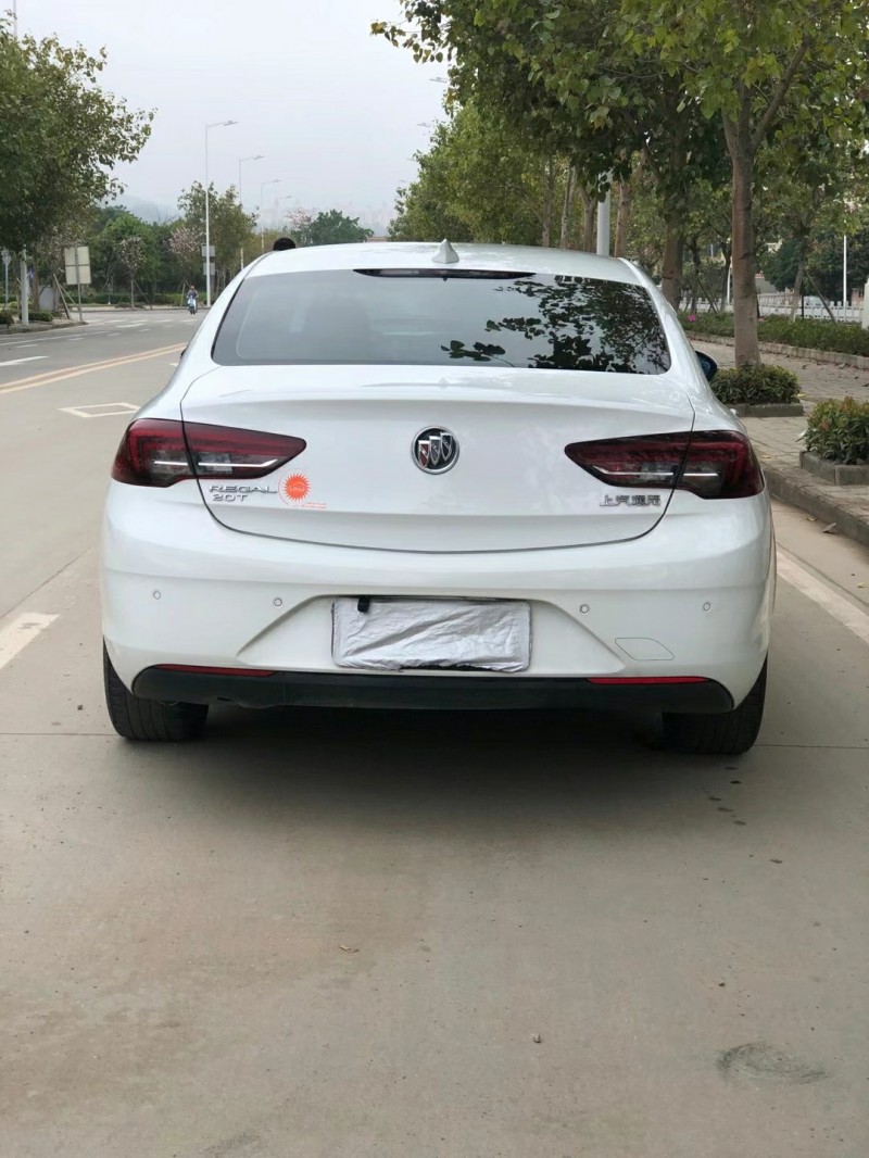 中山19年别克君威6