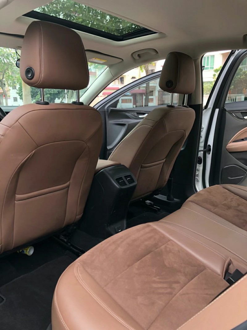 中山19年别克君威8