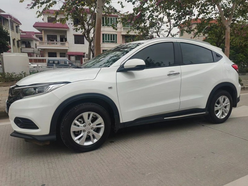 中山19年本田缤智6