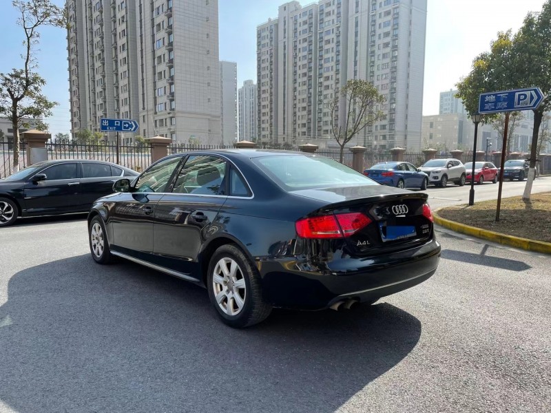 上海10年奧迪A4L8