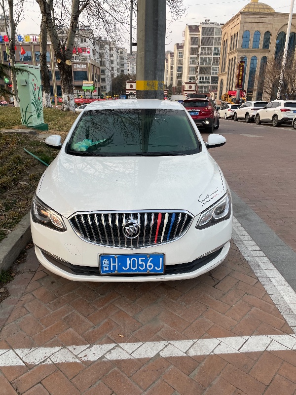 济宁17年别克英朗4