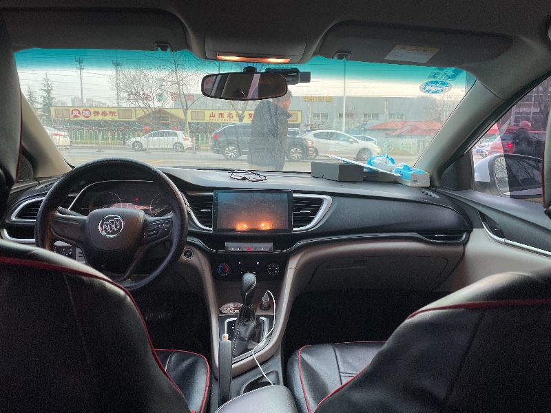 济宁17年别克英朗1