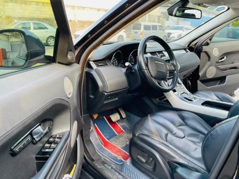 东莞15年路虎极光8