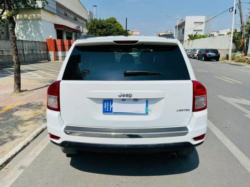 東莞13年Jeep指南者9