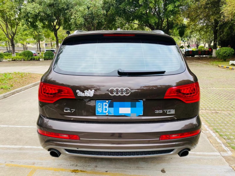 东莞13年奥迪Q79