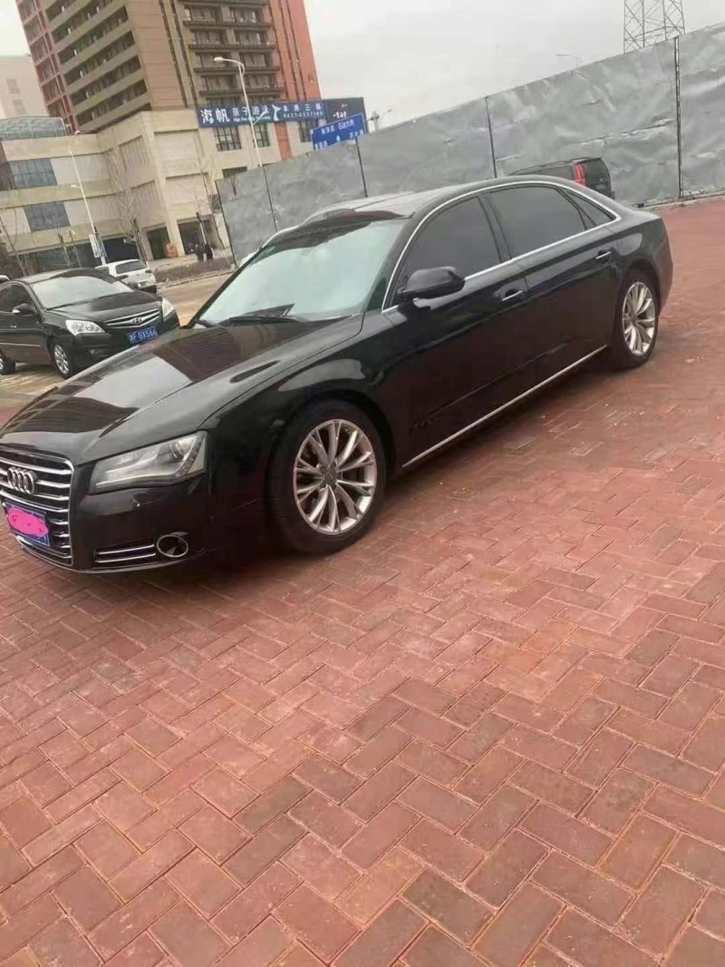 沈陽11年奧迪A8L2
