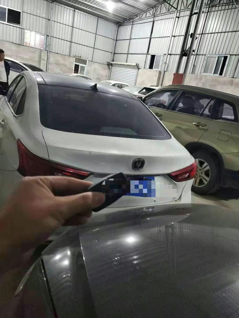 南平18年長安汽車睿騁CC6