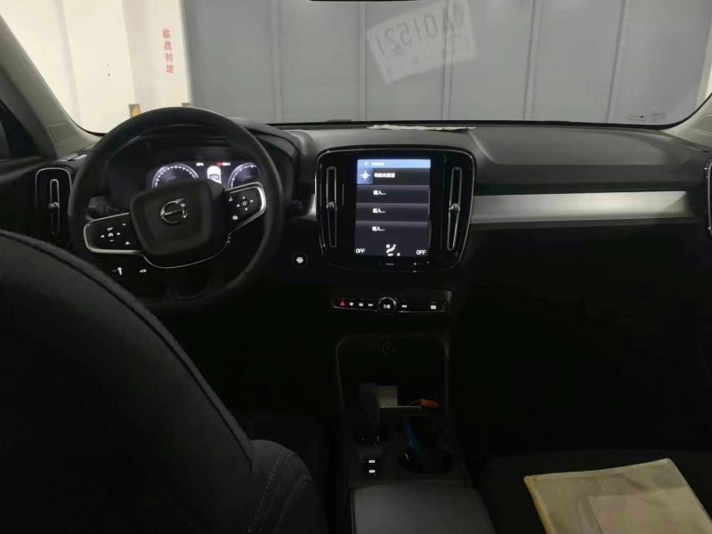 黃石20年沃爾沃XC404