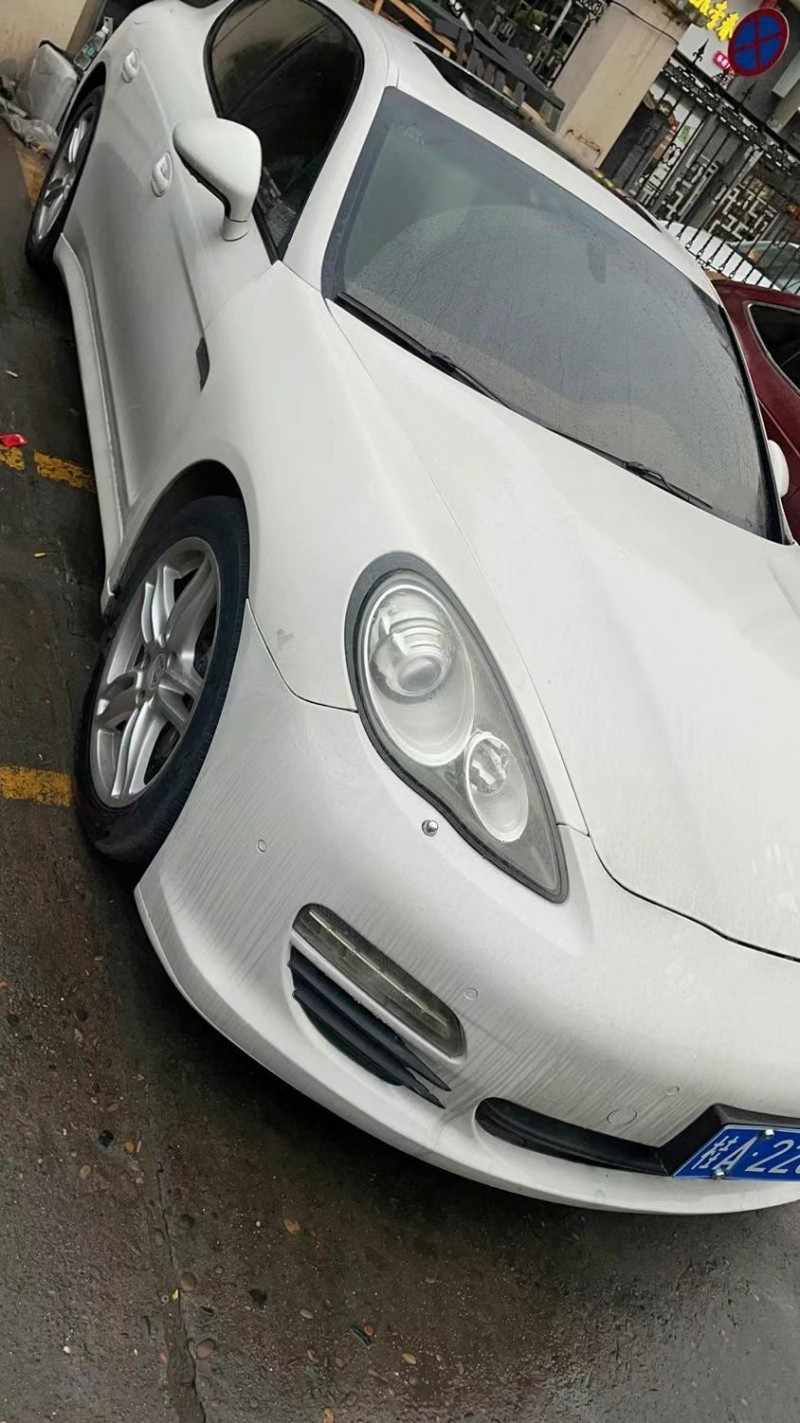 武汉11年保时捷帕拉梅拉5