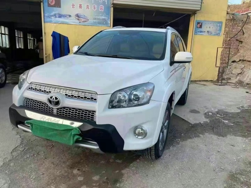 蘭州13年豐田RAV41