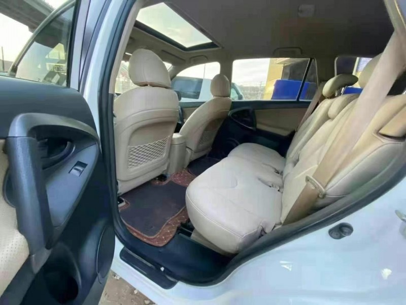 蘭州13年豐田RAV44