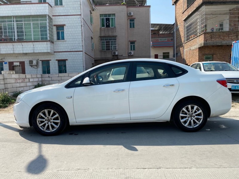 广州14年别克英朗8