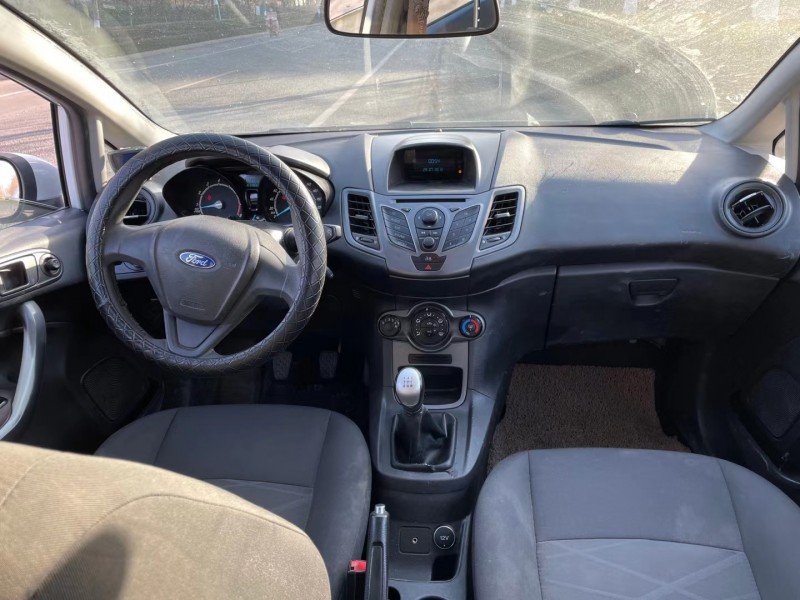 潍坊14年福特嘉年华9