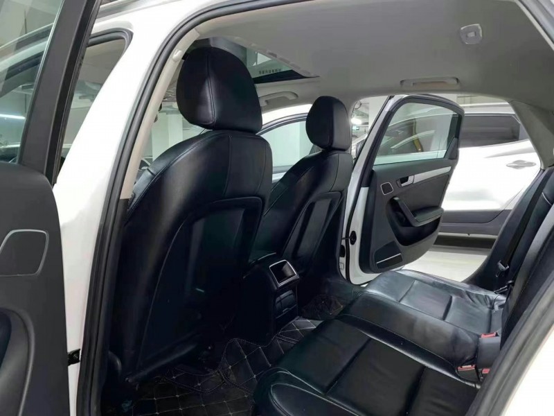 成都14年奥迪A4L4