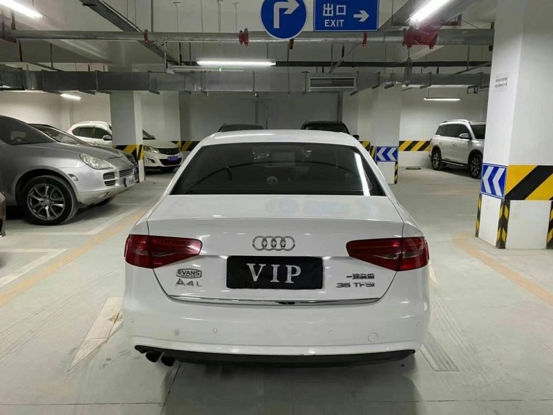 成都14年奥迪A4L9