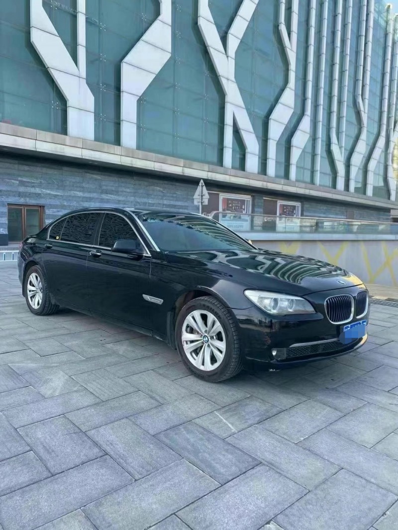 潍坊10年宝马7系2