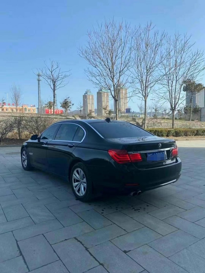 潍坊10年宝马7系8