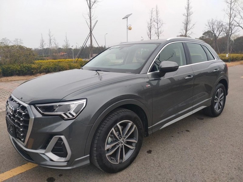 盐城20年奥迪Q38