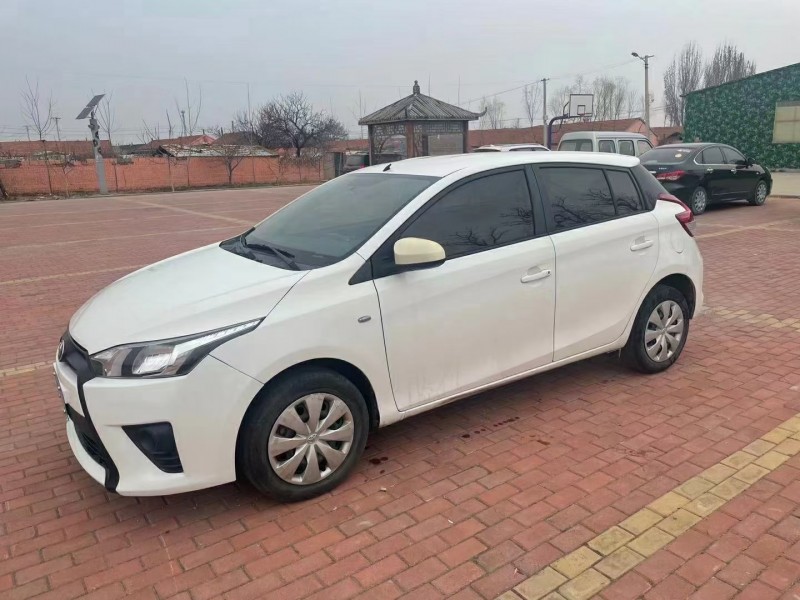 青岛14年丰田YARiS L 致炫4