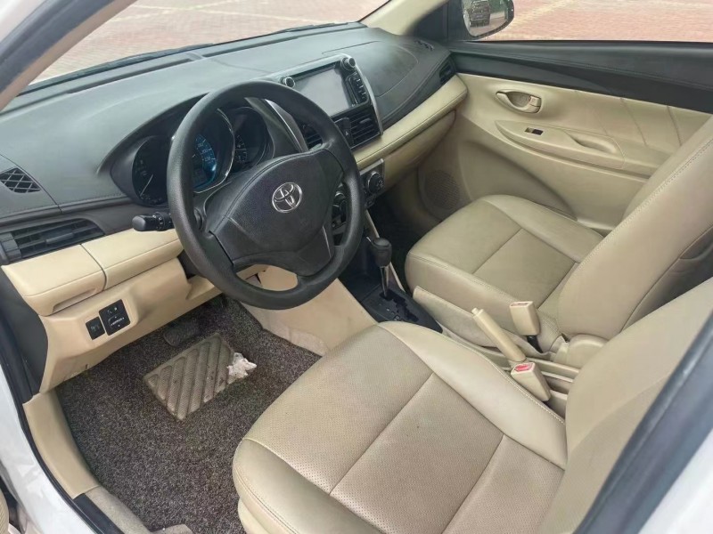 青岛14年丰田YARiS L 致炫3