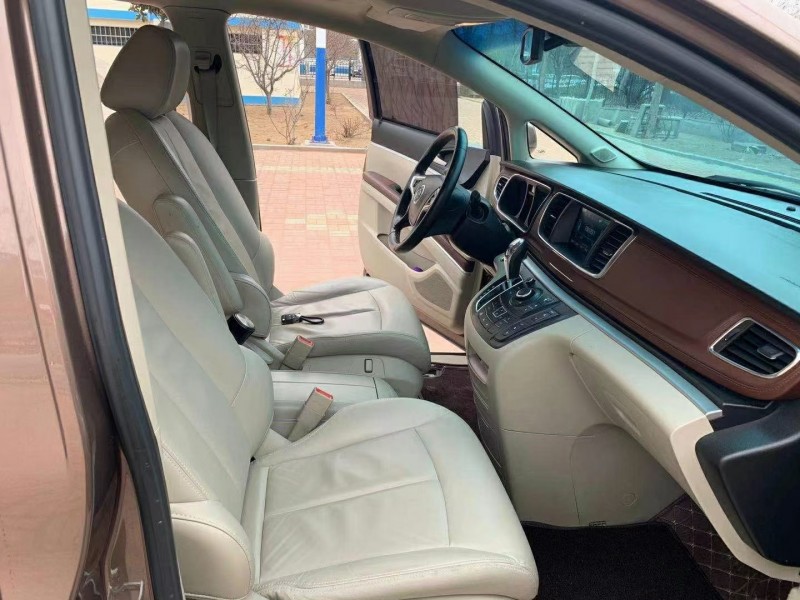 青岛19年别克GL84