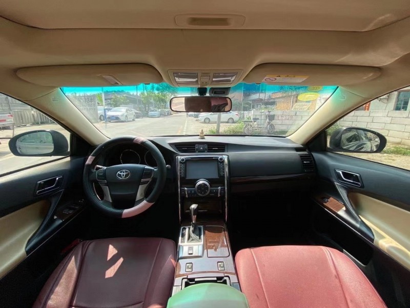 广州抵押车14年丰田锐志出售