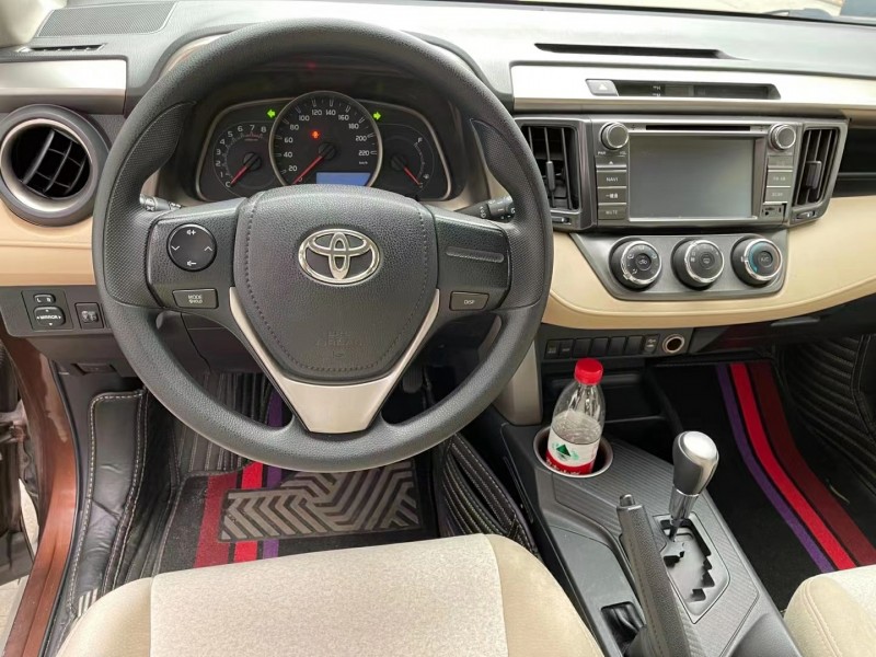 广州13年丰田RAV48