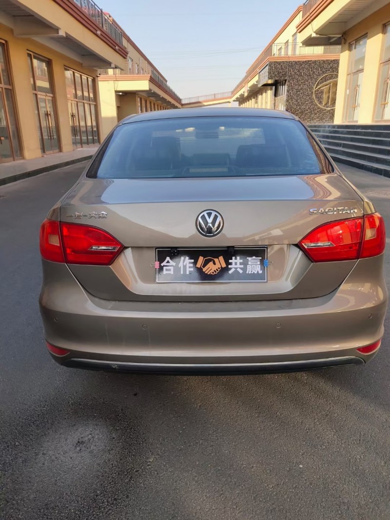 保定14年大众速腾7