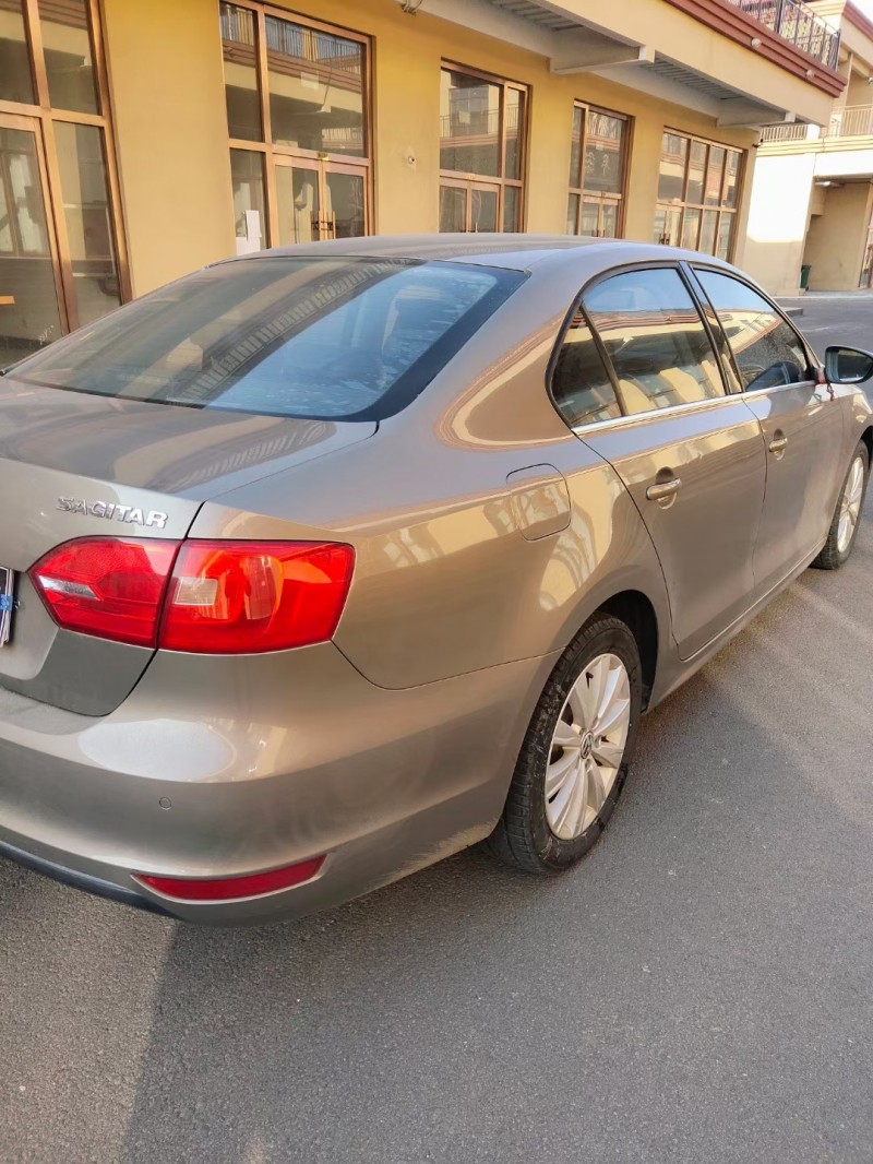 保定14年大众速腾8