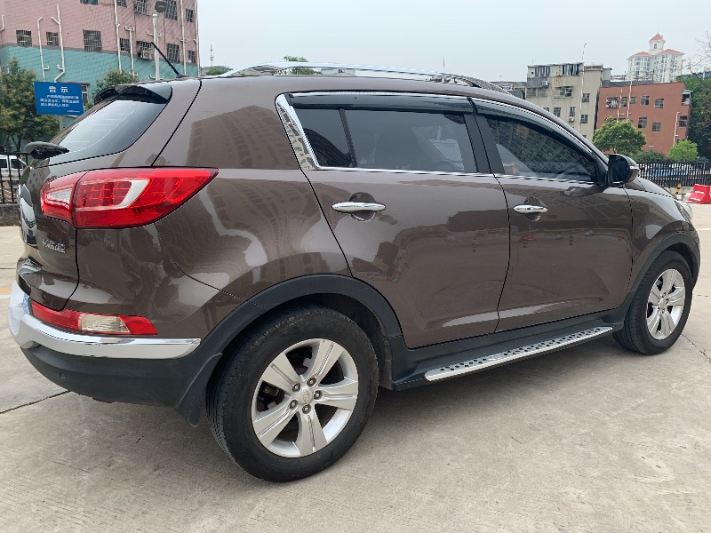 广州13年起亚智跑2