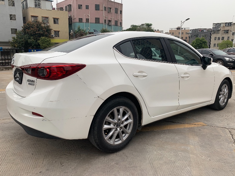 广州16年马自达昂克赛拉1