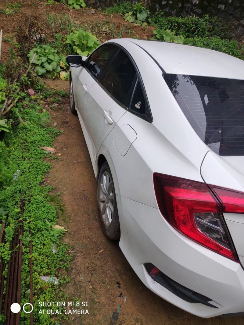 武汉17年本田思域3