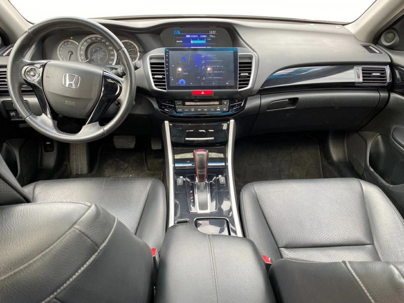 广州17年本田雅阁1