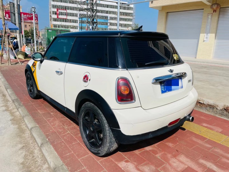 東莞08年寶馬MINI8