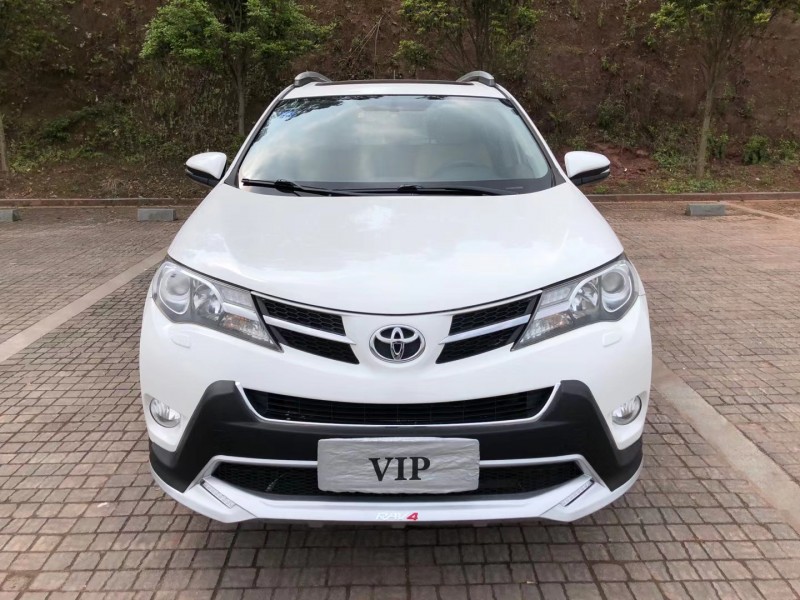 成都14年丰田RAV4荣放9