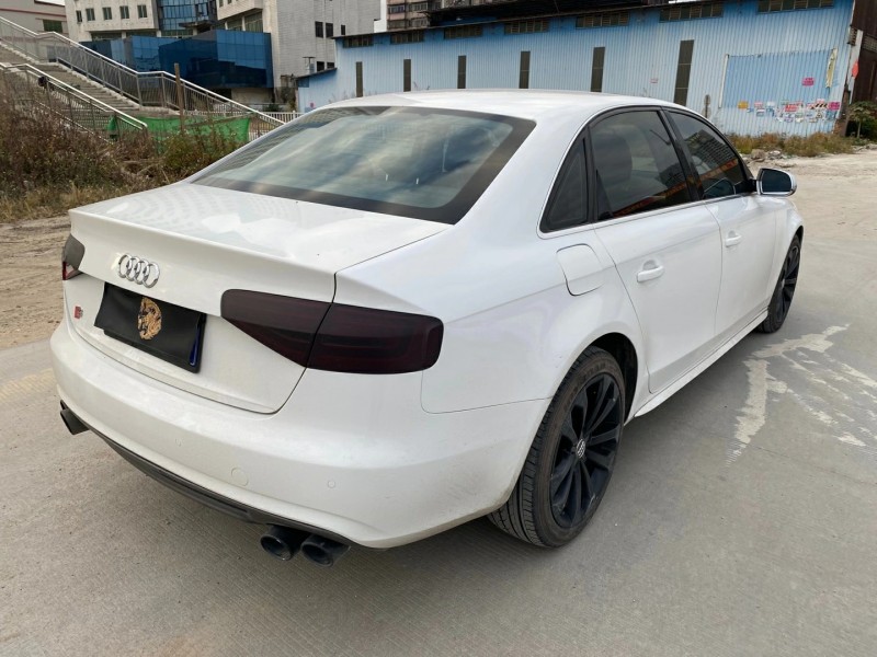 广州14年奥迪A4L1
