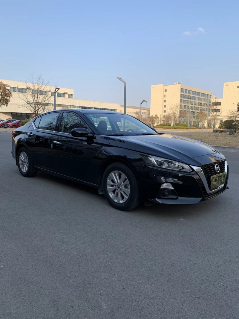 宿遷20年日產天籟3