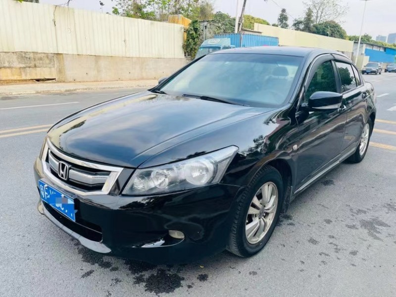 东莞09年本田雅阁3